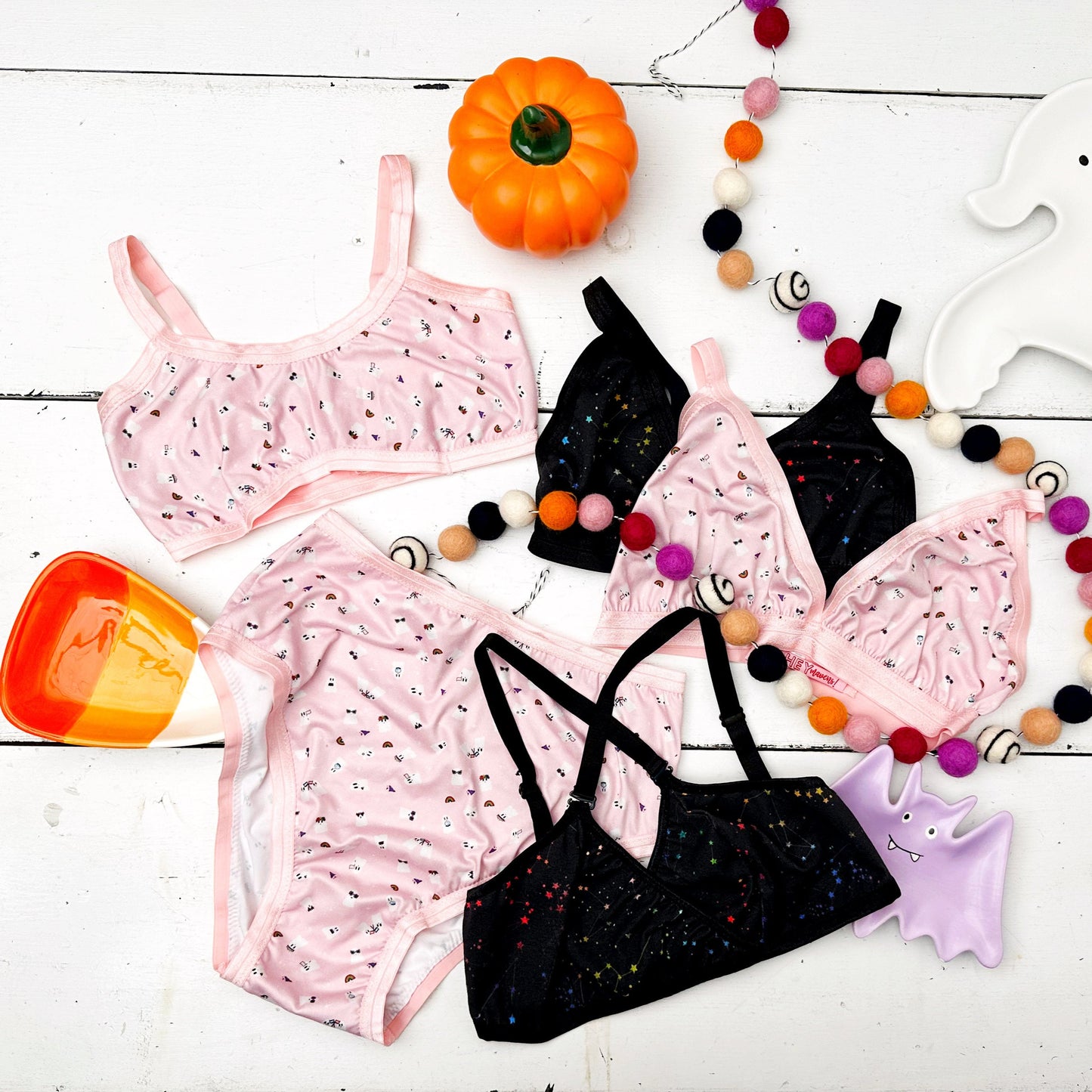 LG-Boo-TQ+ Pride Ghosts High Rise Undies