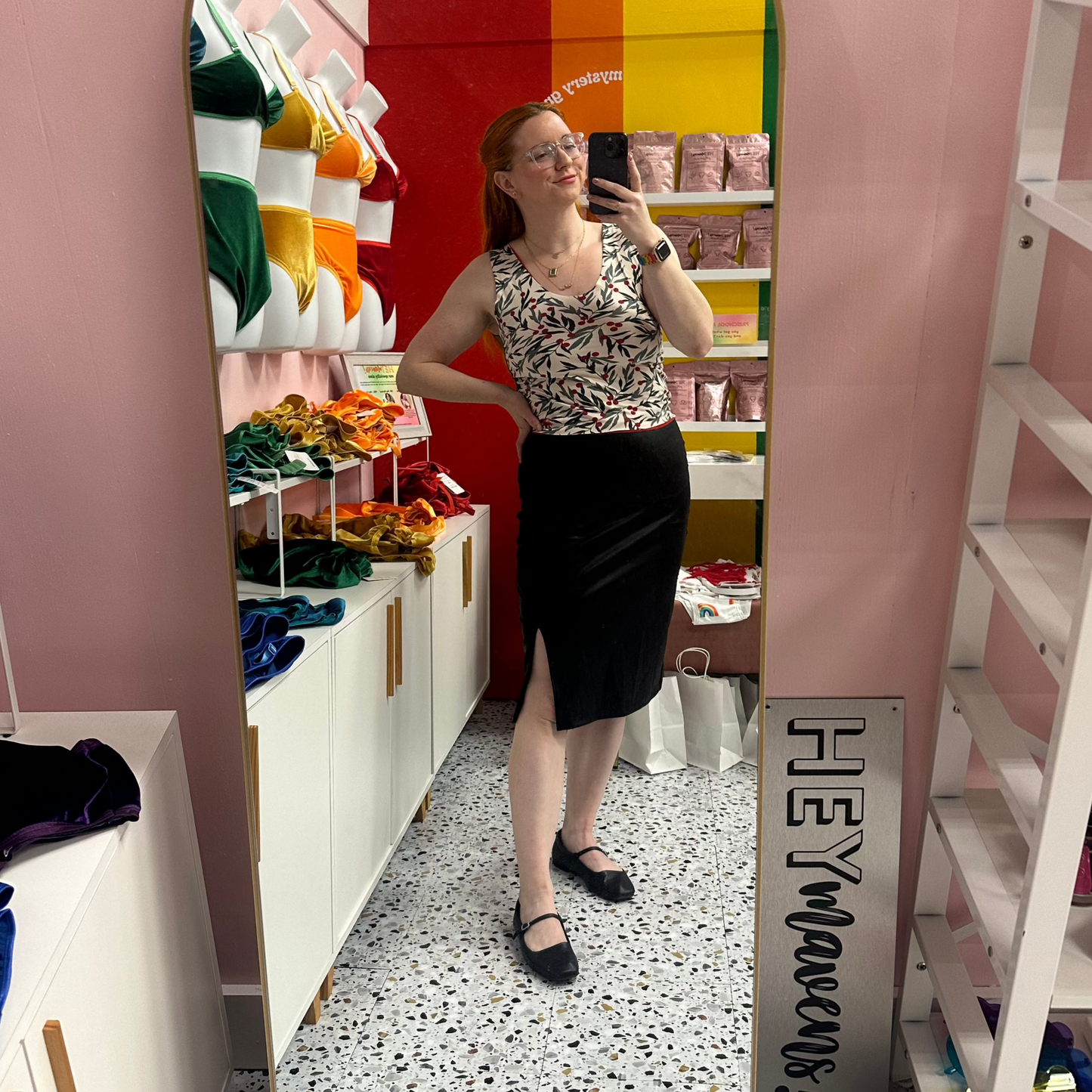 The Everyday Tank :: Holly