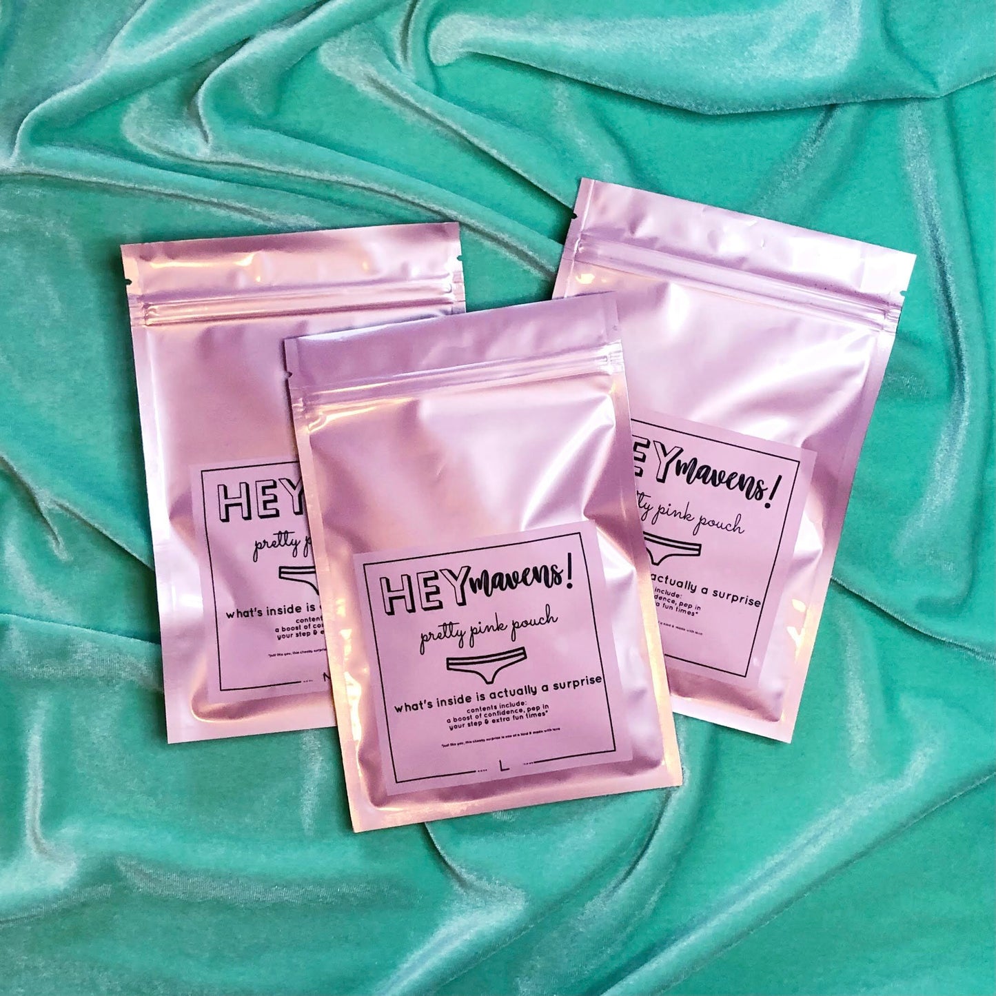 The Pretty Pink Pouch :: Undies