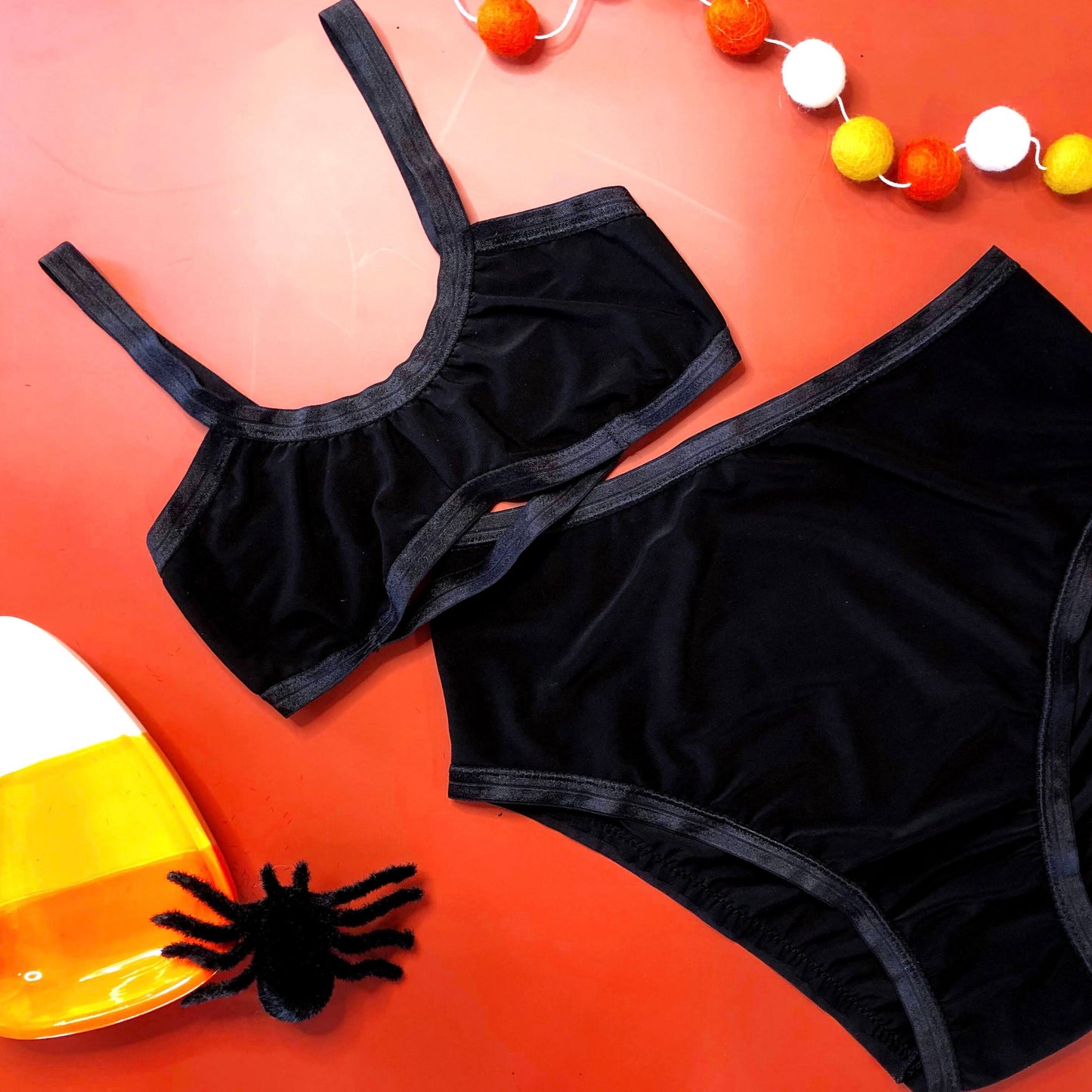 Black Solid Bandeau Bralette