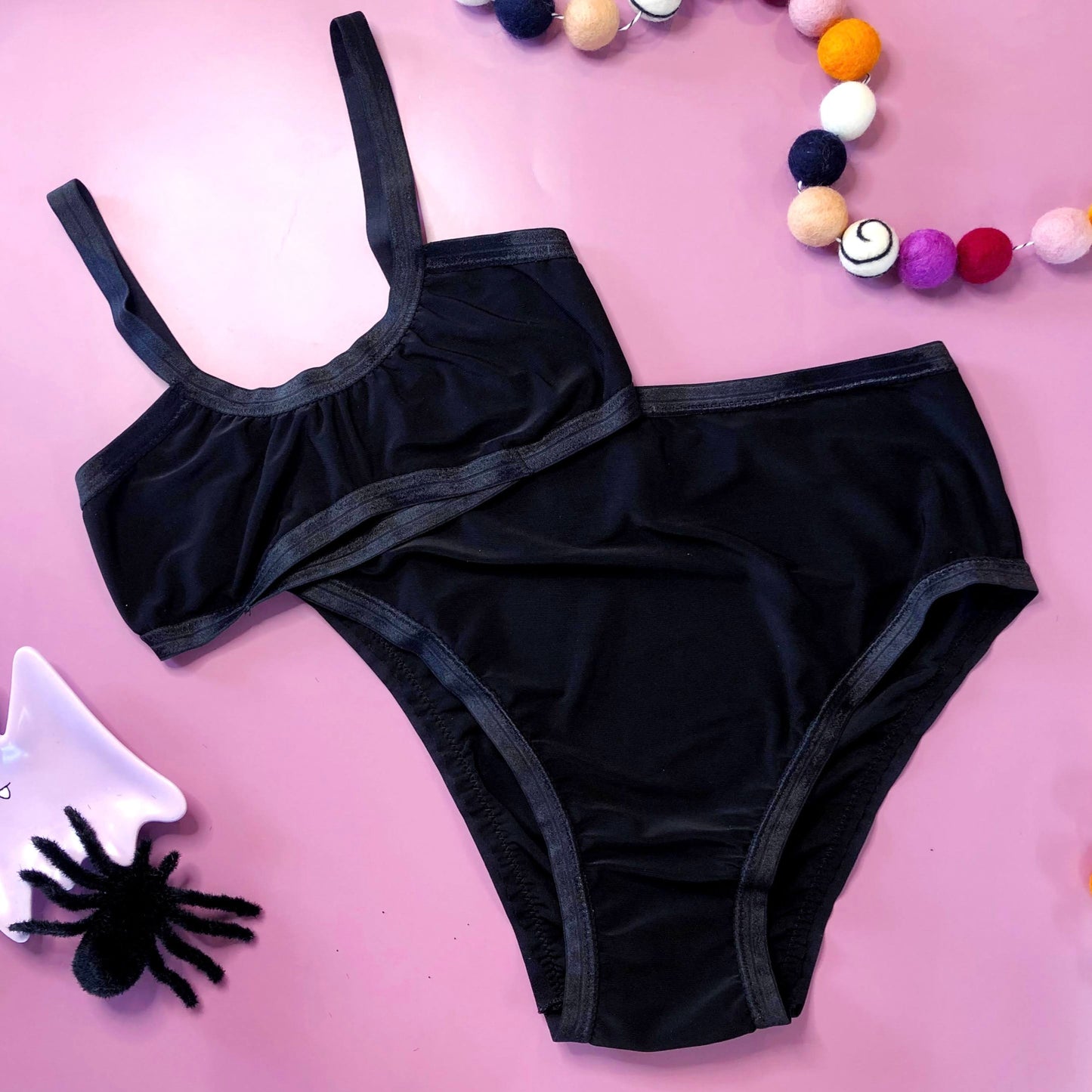 Black Solid Bandeau Bralette