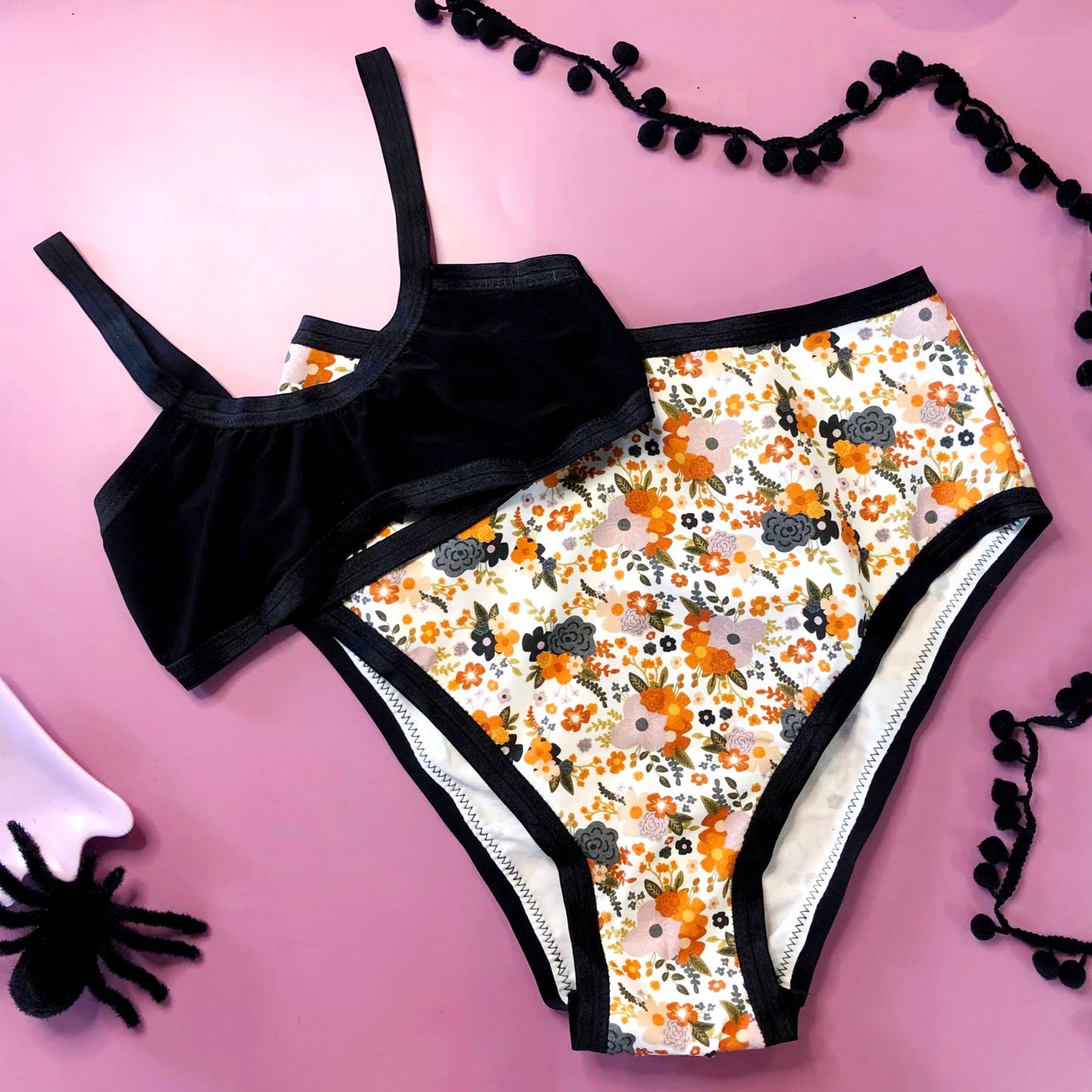 Black Solid Bandeau Bralette