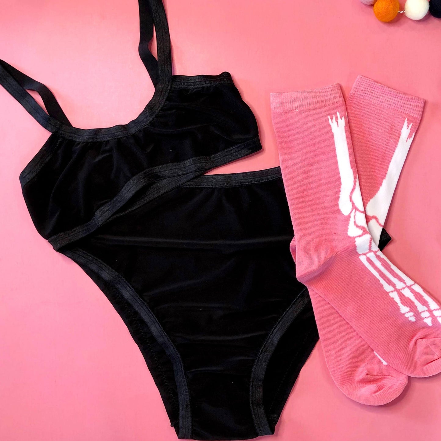 Black Solid Bandeau Bralette