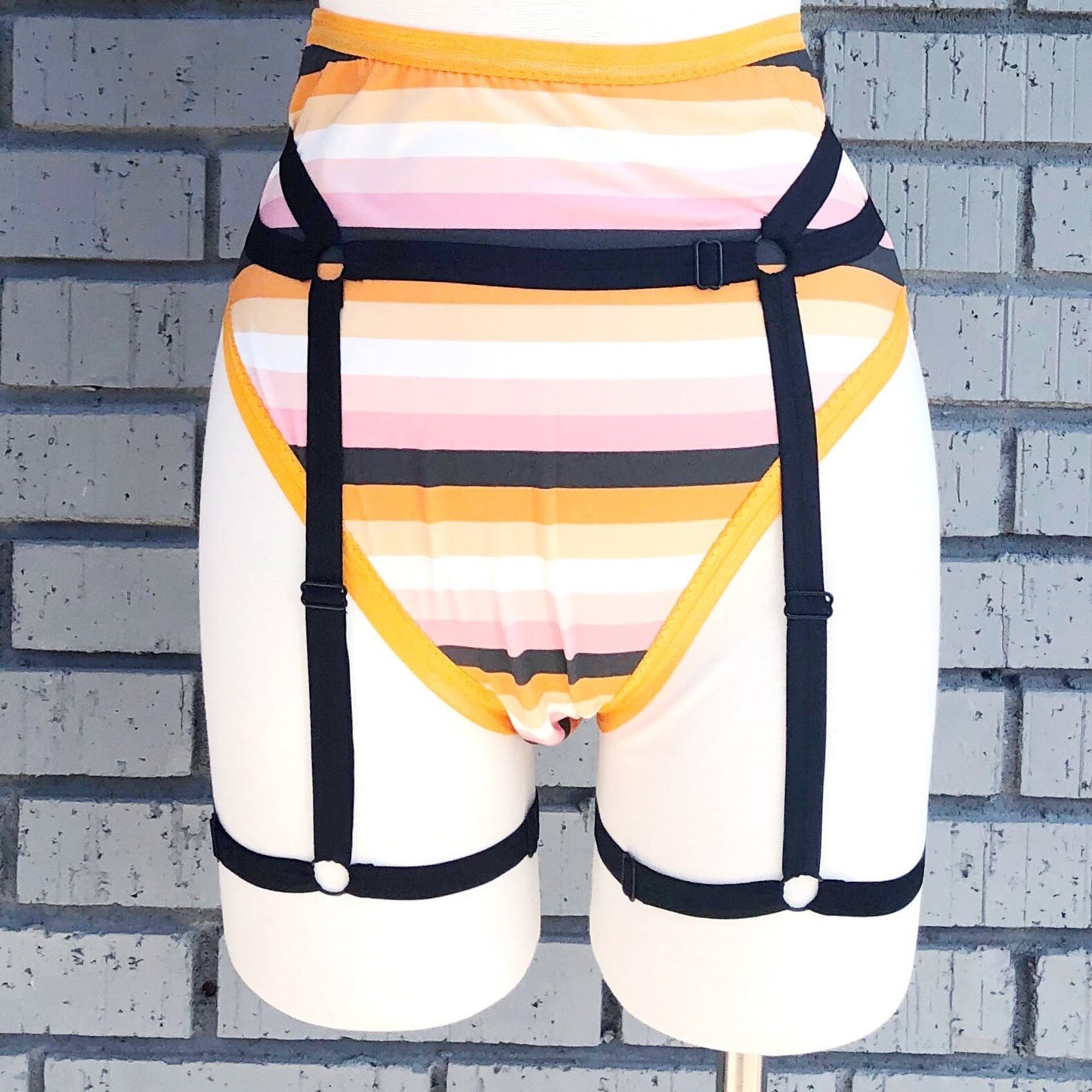 Black Harness Bottom
