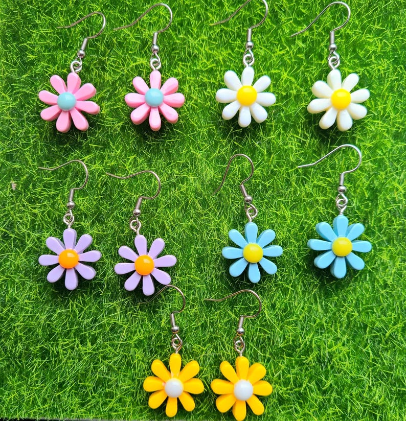 Daisy Earrings :: Alien Bratz